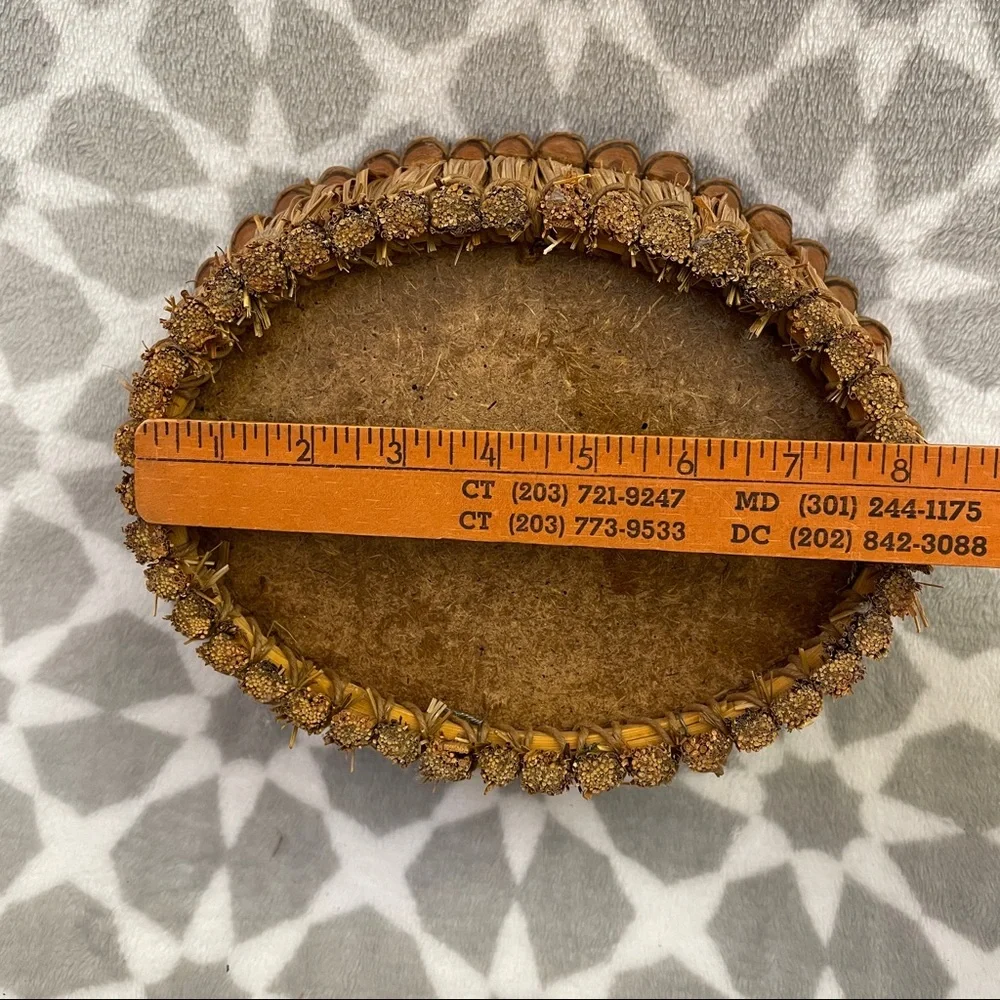 🌸 5 for $25 // Vintage oval straw seagrass wicker basket